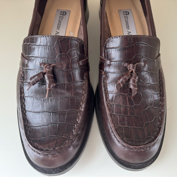Etienne Aigner Women’s Gotham Brown Leather Loafers, 6.5 - Picture 2 of 9